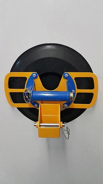 Manuālie piesūcekņi – ergonomiski vienrocīgi satvērēji stiklam